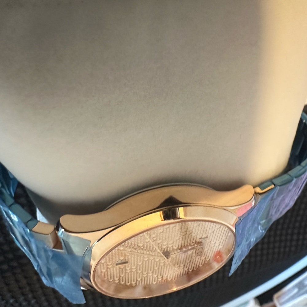 🆕Gucci Women's G-Timeless Rose Gold Watch - Picture 8 of 14